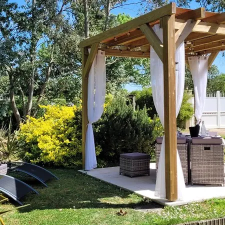 Le Grand Clos, 3 Etoiles بيت للعطل